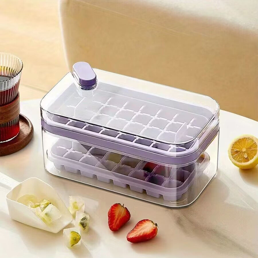 Ice Cube Set with Storage and Scoop